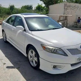 Toyota Camry 2010