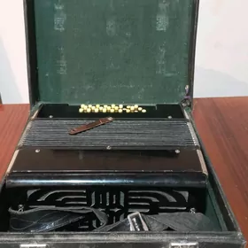 Антикварная гармошка СССР