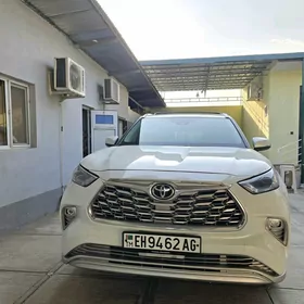 Toyota Highlander 2022