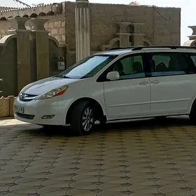 Toyota Sienna 2008