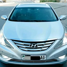 Hyundai Sonata 2011