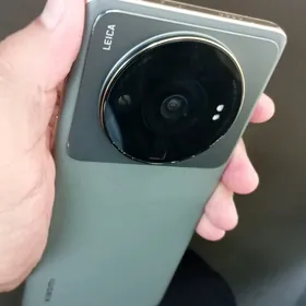 Xiaomi 12s Ultra 12+12/512