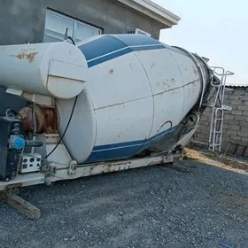 Mercedes-Benz ACTROS 3331 2022