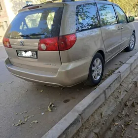 Toyota Sienna 2007