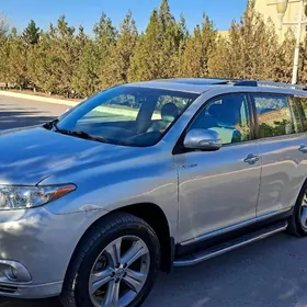 Toyota Highlander 2013