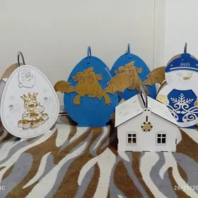 Täze ýyl Sowgat gutulary