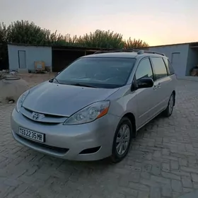 Toyota Sienna 2006