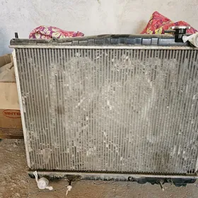 nissan suw radiator