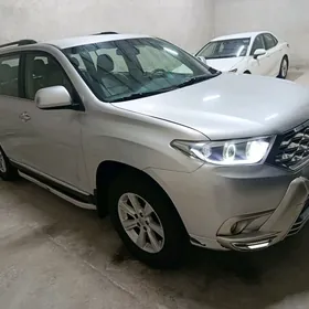 Toyota Highlander 2011