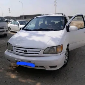 Toyota Sienna 2002