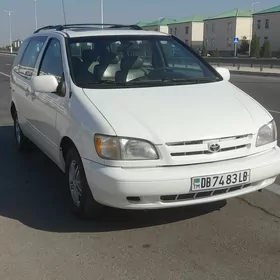 Toyota Sienna 2001