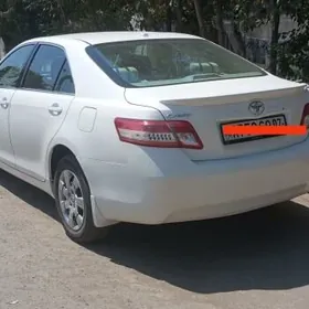 Toyota Camry 2011