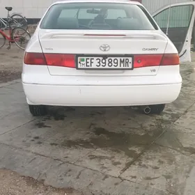Toyota Camry 2000