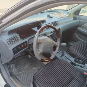 Toyota Camry 1999