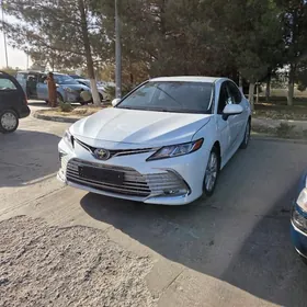 Toyota Camry 2020