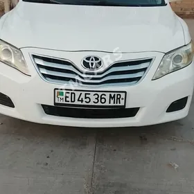 Toyota Camry 2011