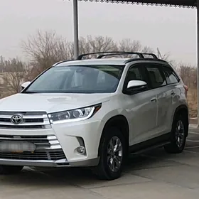 Toyota Highlander 2018