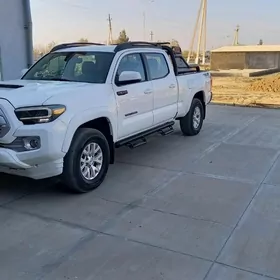Toyota Tacoma 2021