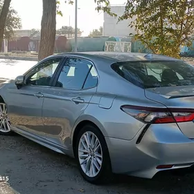 Toyota Camry 2022