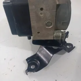 ABS blok toyota fortuner 2011