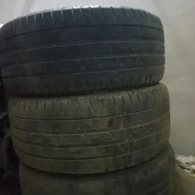 BMW MARY DISKA 18 LIK