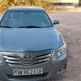 Toyota Camry 2010