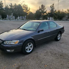 Toyota Camry 2001