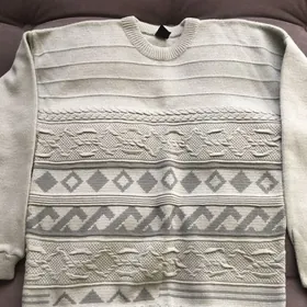 свитер новый