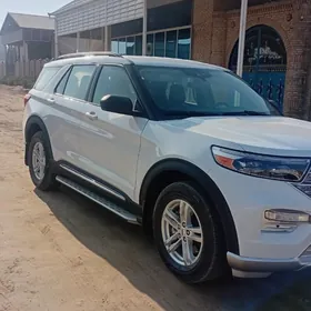 Ford Explorer 2023