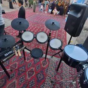Alesis udarnik ustanovka
