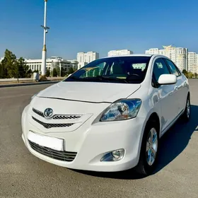 Toyota Yaris 2008