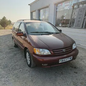 Toyota Sienna 2001