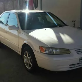 Toyota Camry 1997