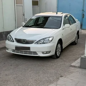Toyota Camry 2004