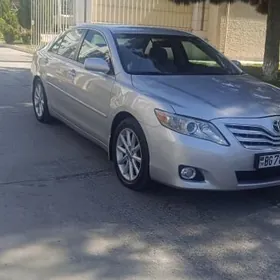 Toyota Camry 2011