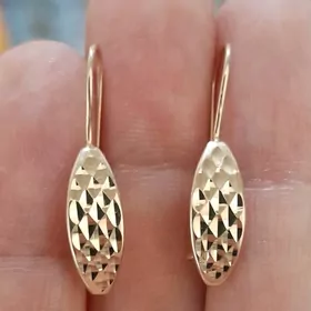 gyzyl gulakhalka TÄZE