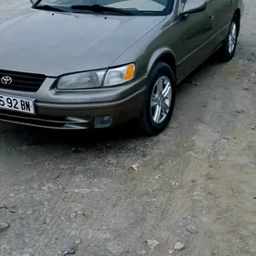 Toyota Camry 1999