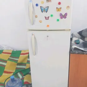 LG холодильник