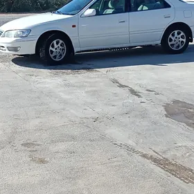 Toyota Camry 1998