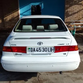 Toyota Camry 2001