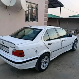 BMW 323 1992