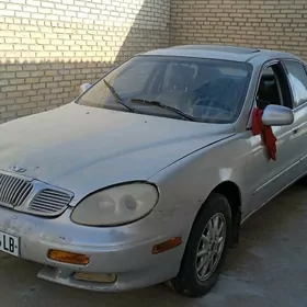 Daewoo Leganza 2001