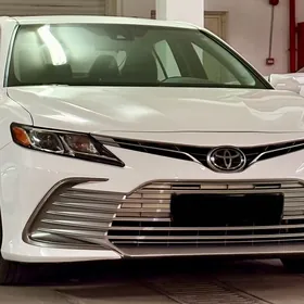 Toyota Camry 2022