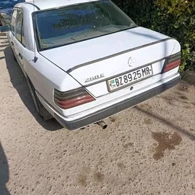Mercedes-Benz E280 1990