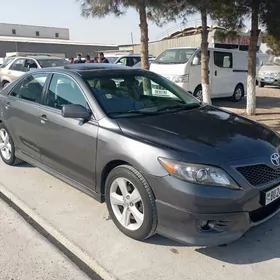 Toyota Camry 2011