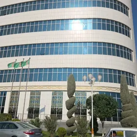 Belent sowda merkezi ofis ucun