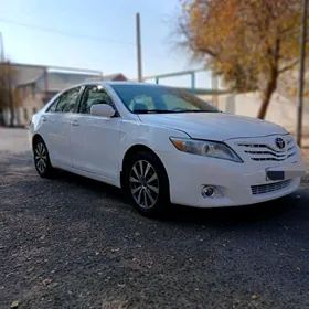 Toyota Camry 2011