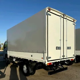 Mitsubishi Canter 2025