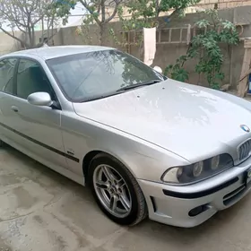 BMW E39 2001