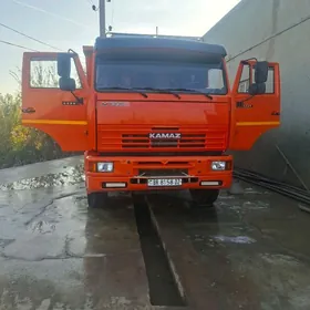 Kamaz 6520 2010